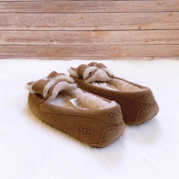 UGG Ansley Heritage Bow Chestnut Suede Slippers - Picture 3 of 8